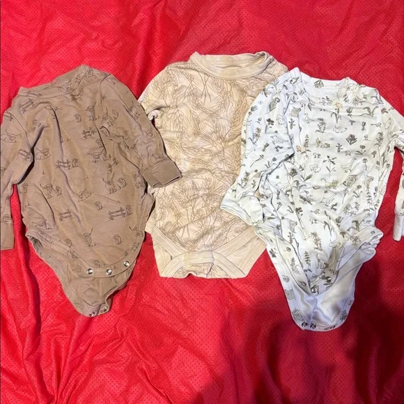 Goumi Baby Bamboo Onesies Set of 3 - Beige and Light Blue - Picture 1 of 4
